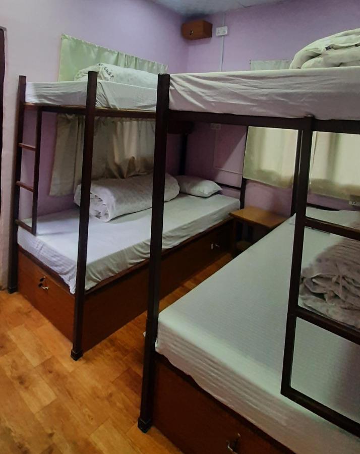 Margik Backpackers Hostel Pokhara Exterior photo