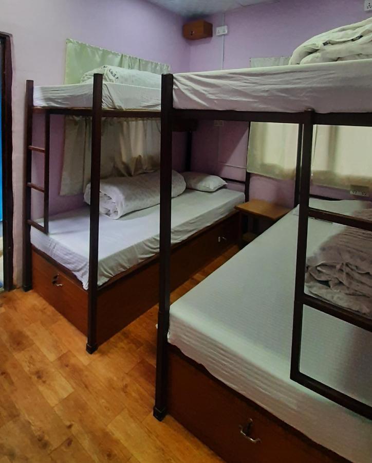 Margik Backpackers Hostel Pokhara Exterior photo