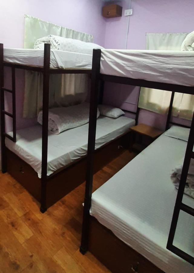 Margik Backpackers Hostel Pokhara Exterior photo