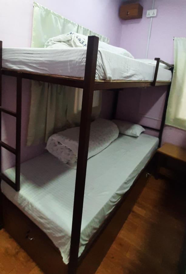 Margik Backpackers Hostel Pokhara Exterior photo