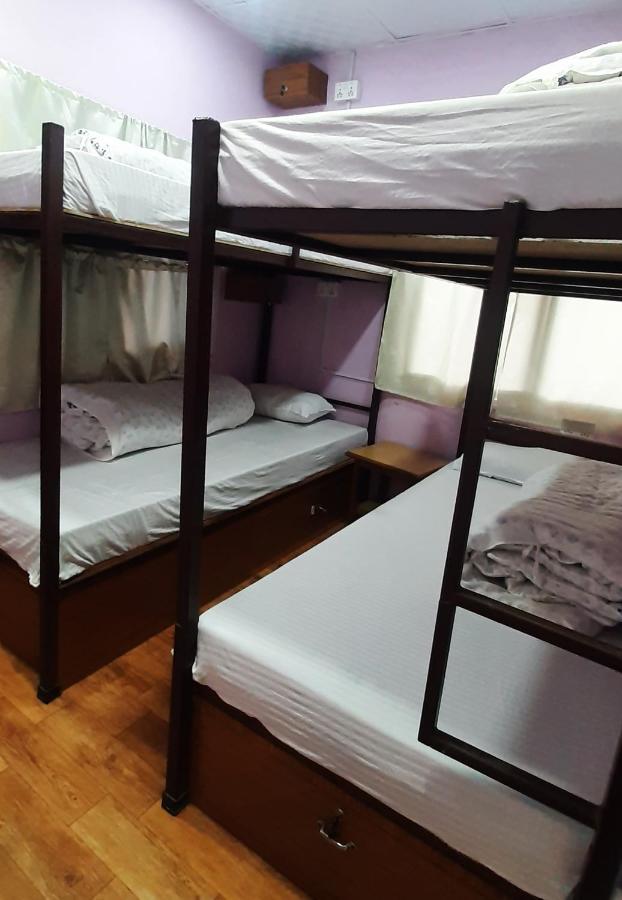 Margik Backpackers Hostel Pokhara Exterior photo