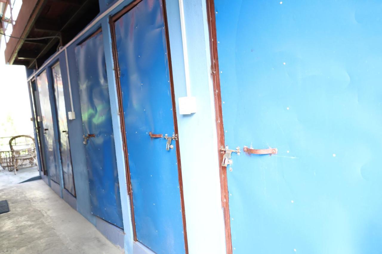 Margik Backpackers Hostel Pokhara Exterior photo