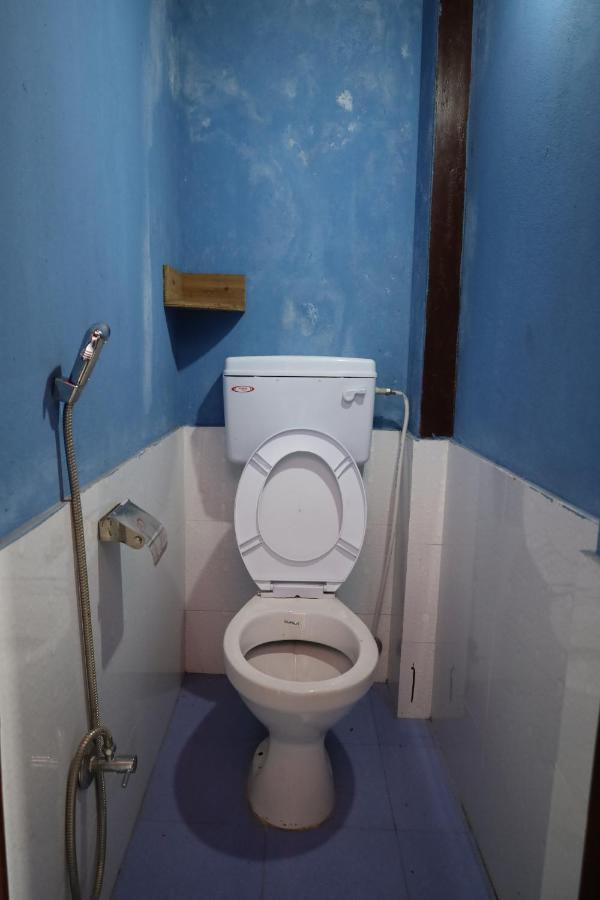 Margik Backpackers Hostel Pokhara Exterior photo