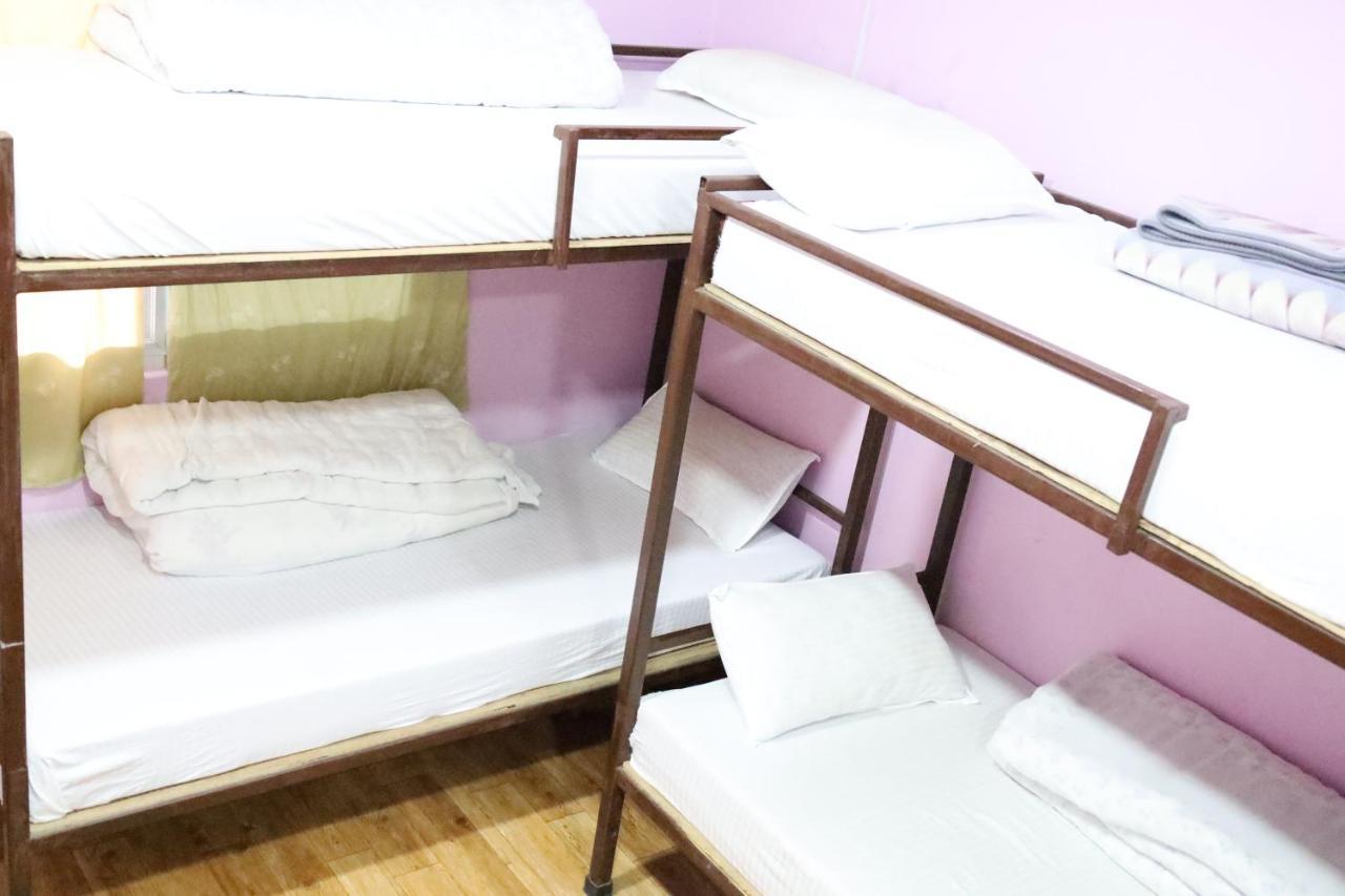 Margik Backpackers Hostel Pokhara Exterior photo