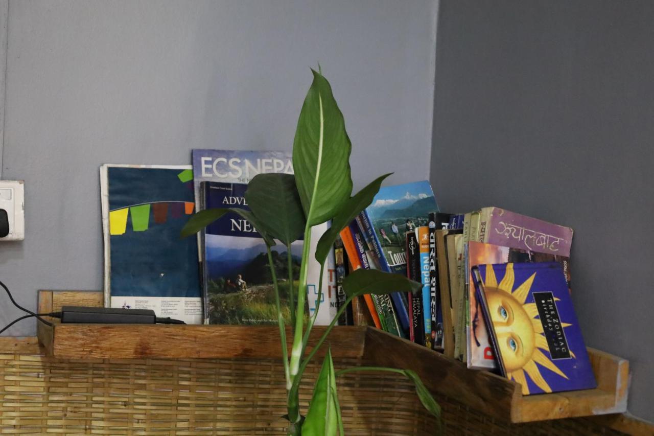 Margik Backpackers Hostel Pokhara Exterior photo