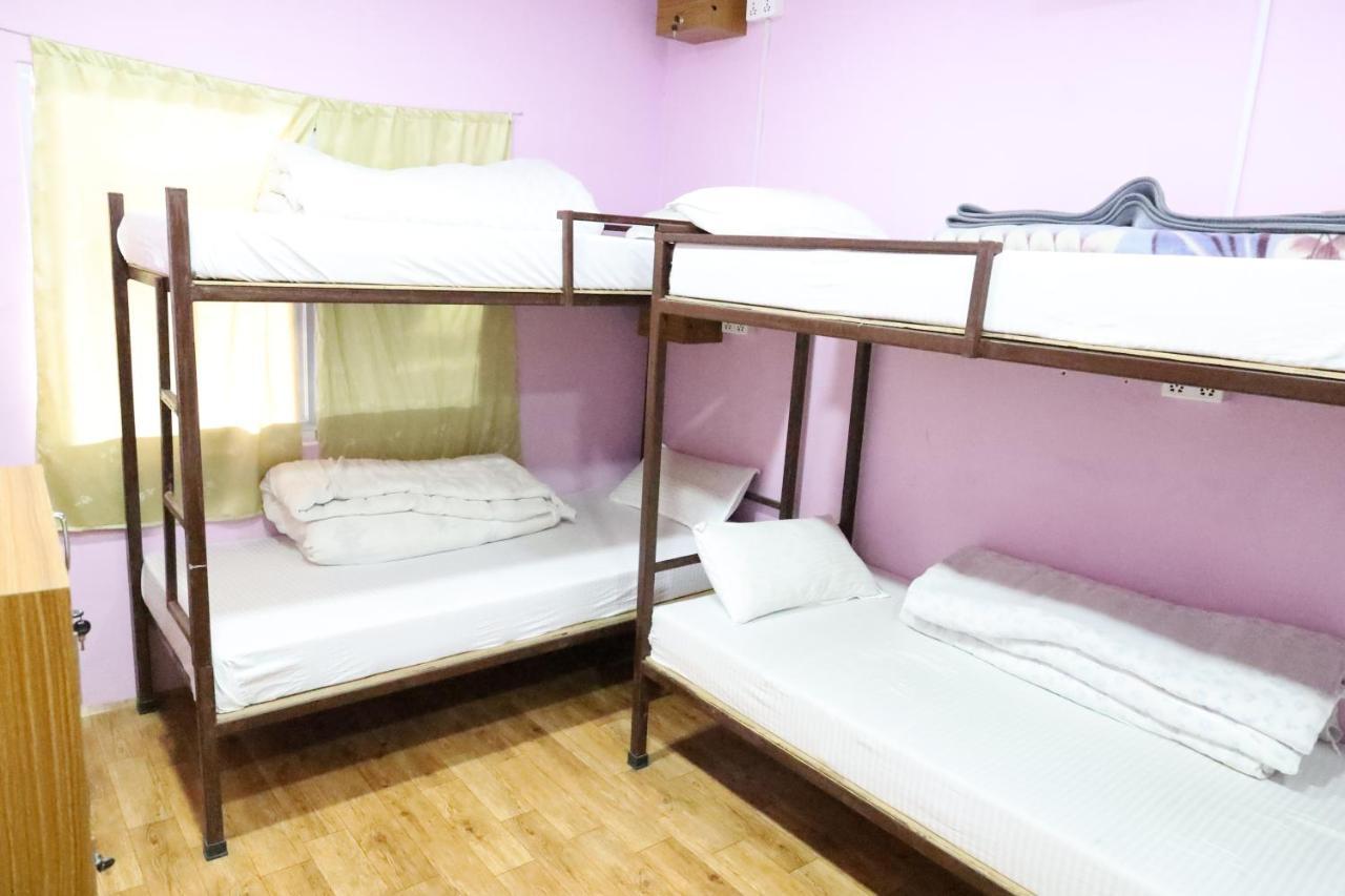 Margik Backpackers Hostel Pokhara Exterior photo